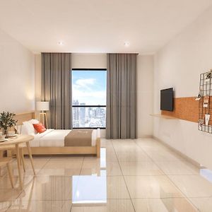 Deluxe Studio